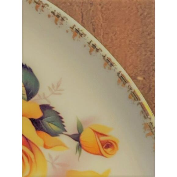 Vintage Early Mid-Century Yellow Rose 24Kt Edged 10.5" Plate - Picture 3 of 5